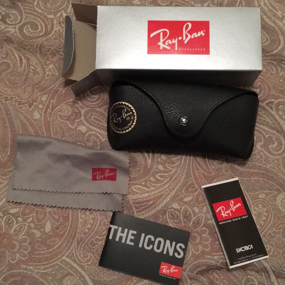 Ray ban case, box and cleaning cloth